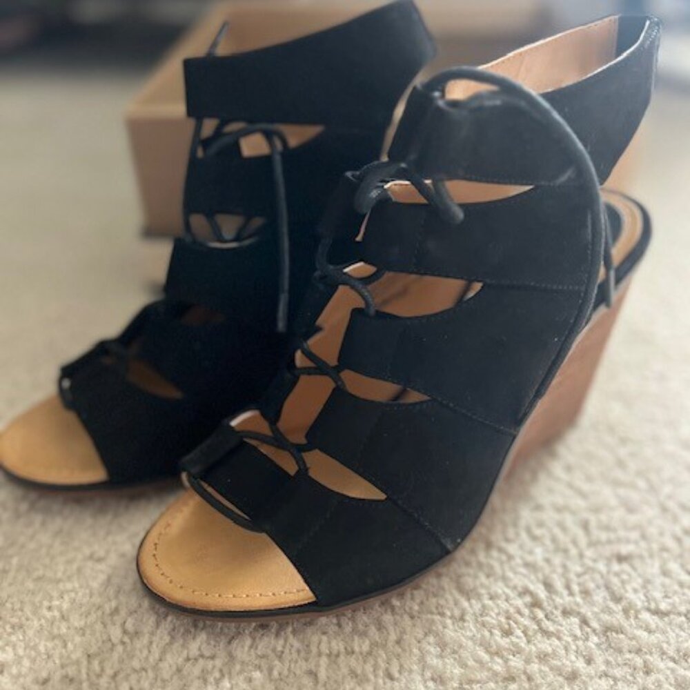 NIB ❤️ Melrose and Market Lace Up Sandals ❤️